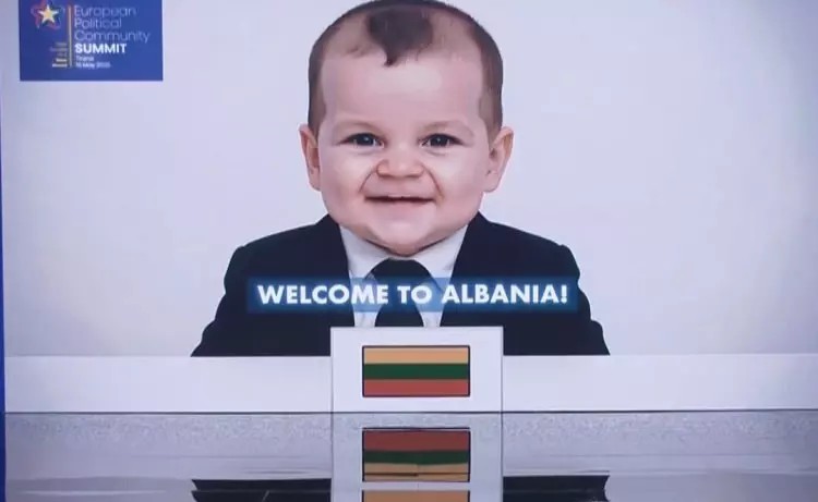 Foto - Avrupa Zirvesine damga vuran görüntüler! Liderler izledi çocukluk halleri konuştu