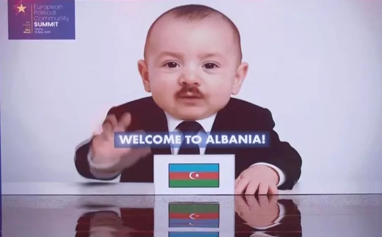 Foto - Avrupa Zirvesine damga vuran görüntüler! Liderler izledi çocukluk halleri konuştu