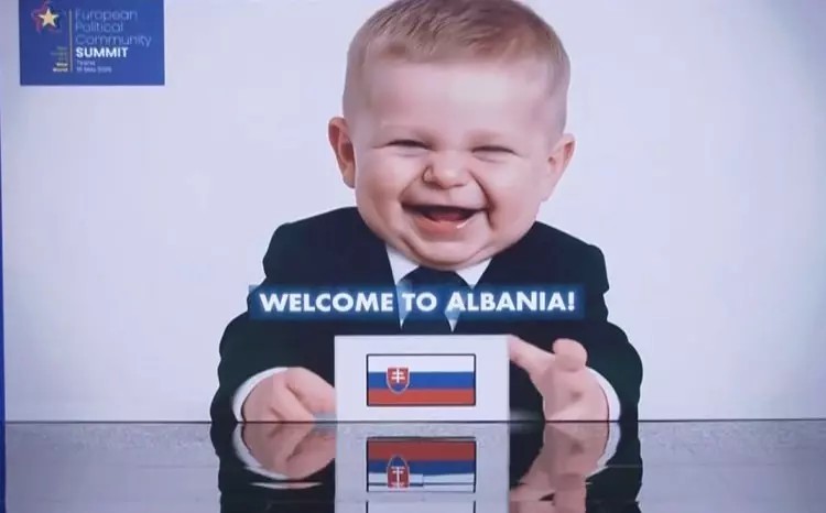 Foto - Avrupa Zirvesine damga vuran görüntüler! Liderler izledi çocukluk halleri konuştu