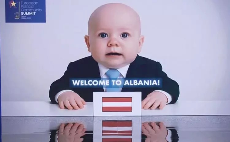 Foto - Avrupa Zirvesine damga vuran görüntüler! Liderler izledi çocukluk halleri konuştu