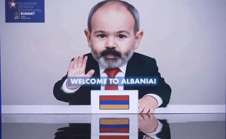 Foto - Avrupa Zirvesine damga vuran görüntüler! Liderler izledi çocukluk halleri konuştu