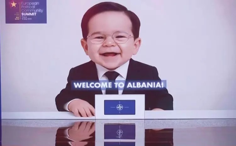 Foto - Avrupa Zirvesine damga vuran görüntüler! Liderler izledi çocukluk halleri konuştu