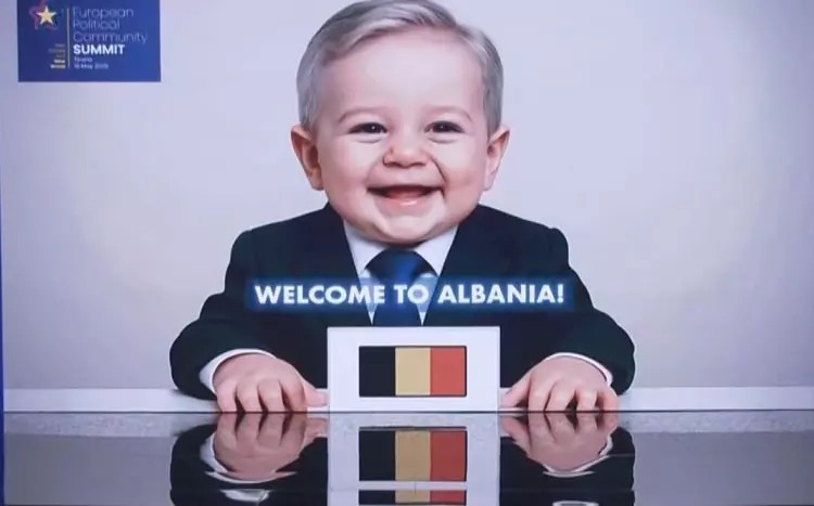 Foto - Avrupa Zirvesine damga vuran görüntüler! Liderler izledi çocukluk halleri konuştu