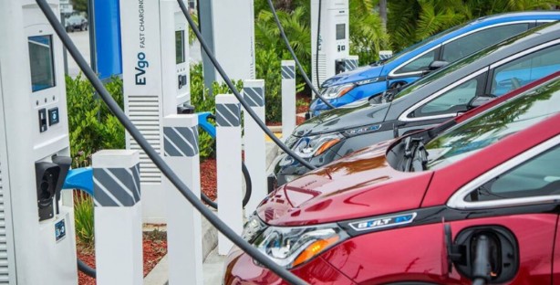 Foto - Avrupa’da elektrikli otomobil gözden düştü! Hibrit çılgınlığı başladı