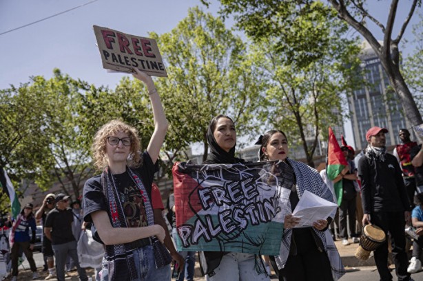 Foto - Avrupa'da Filistin'e destek gösterilerinde polis terörü!