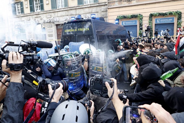 Foto - Avrupa'da Filistin'e destek gösterilerinde polis terörü!