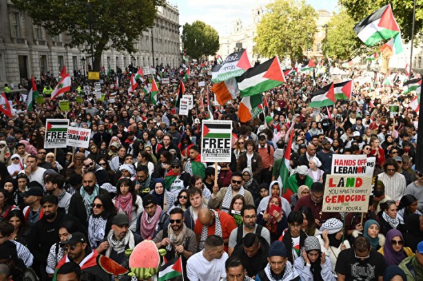 Foto - Avrupa'da Filistin'e destek gösterilerinde polis terörü!