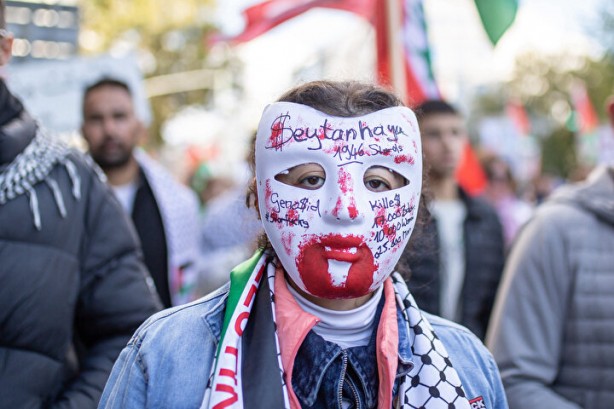 Foto - Avrupa'da Filistin'e destek gösterilerinde polis terörü!