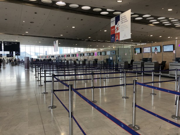 Foto - Avrupa'da kriz bitmiyor! Fransa'da adeta hayat durdu