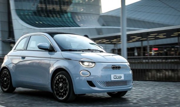 Foto - Avrupa'da otomobil satışları çakıldı! Fiat 500e üretime ara verdi