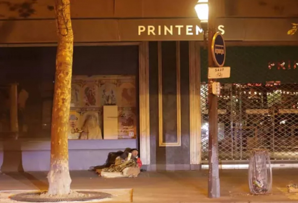 Foto - Avrupa'da sokaklar evsizlerle dolu! Paris'in yeni manzarası oldular