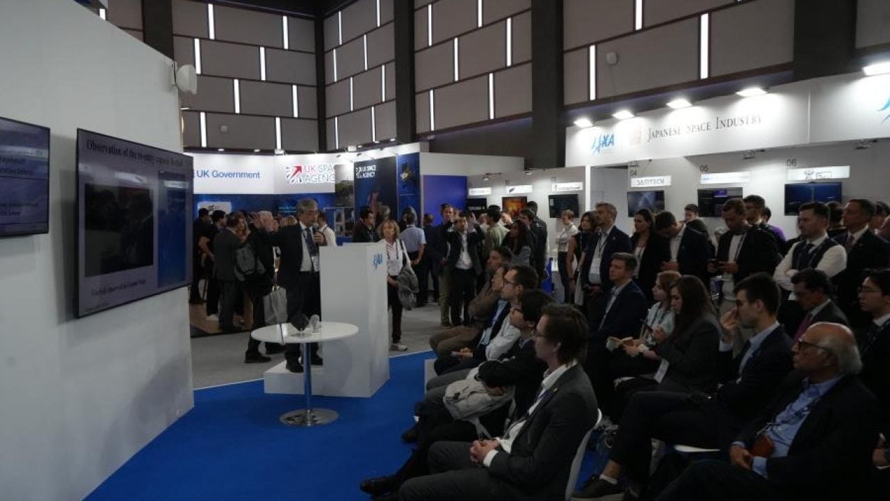 Foto - Avrupa’dan Antalya’ya teknoloji çıkarması! Ameca ilk kez uzay Kongresi’nde 