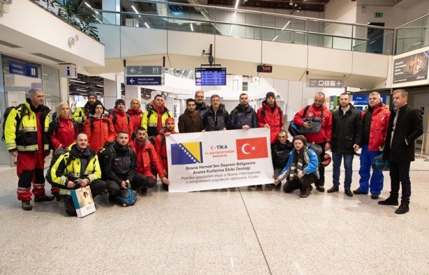 Avrupa'dan Türkiye'ye ekipler gelmeye devam ediyor