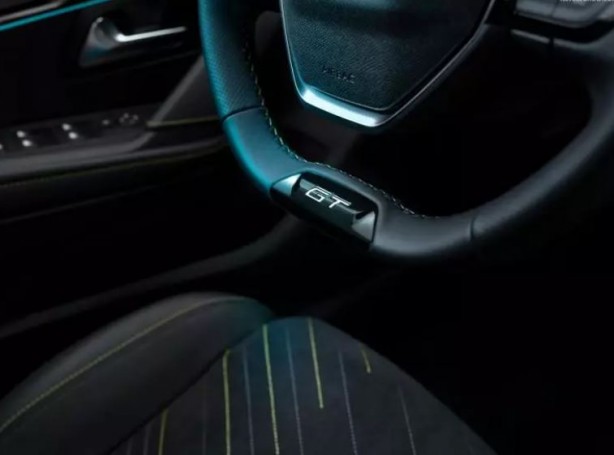 Foto - Avrupa'nın en çok satan otomobili yenilendi