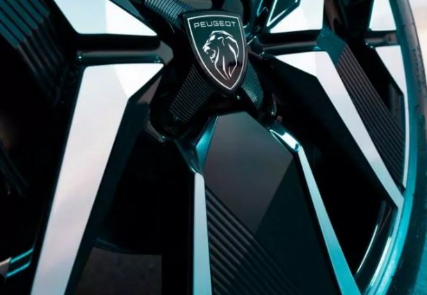 Foto - Avrupa'nın en çok satan otomobili yenilendi