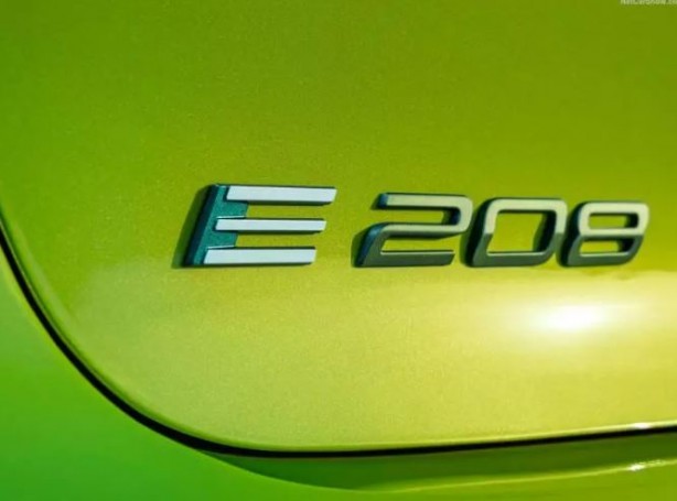 Foto - Avrupa'nın en çok satan otomobili yenilendi