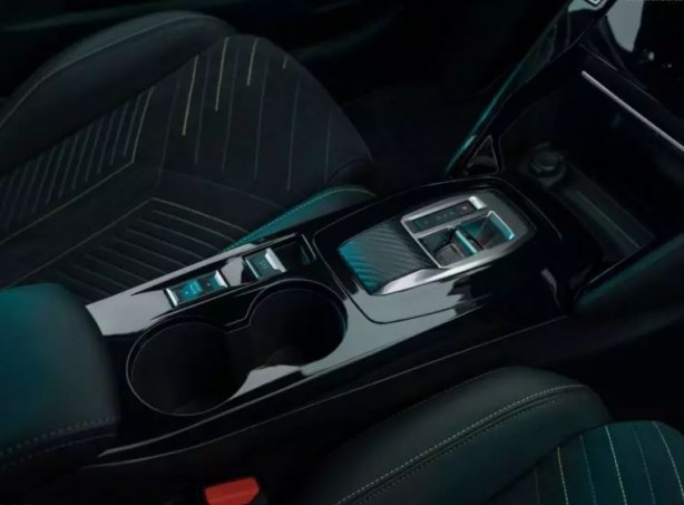 Avrupa'nın en çok satan otomobili yenilendi