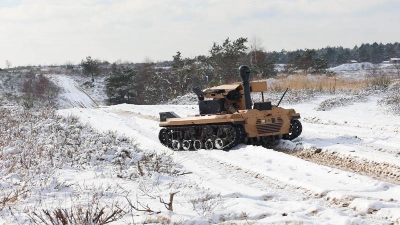 Avrupa’nın göbeğinde “Aslan” pençesi! NATO’dan savaş alanının yeni hakimi silahlı Türk robotuna tam not