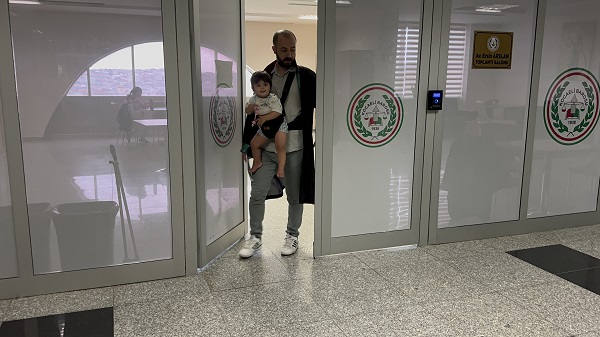 Foto - Avukat bakın duruşmaya nasıl girdi! 