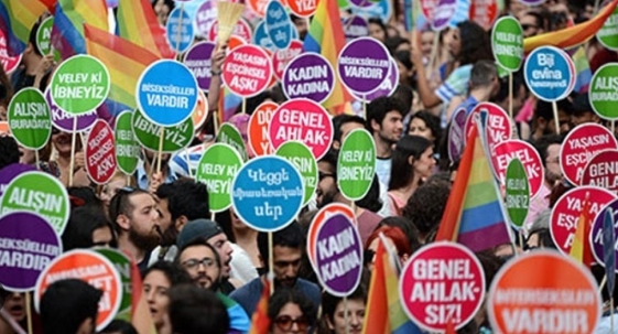 Avukatlar Baro’ya isyan etti! LGBT dayatmasını bırakın insanlığı savunun