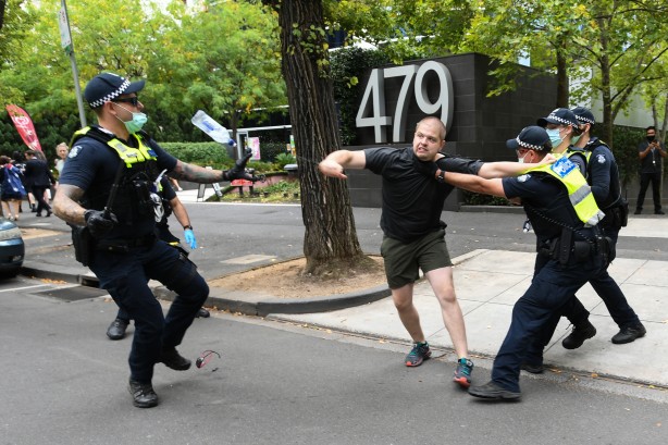 Foto - Avustralya’da aşı karşıtları sokaklara döküldü