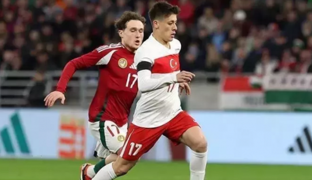 Foto - Avusturya - Türkiye maçını izleyen Ancelotti’den sürpriz telefon!