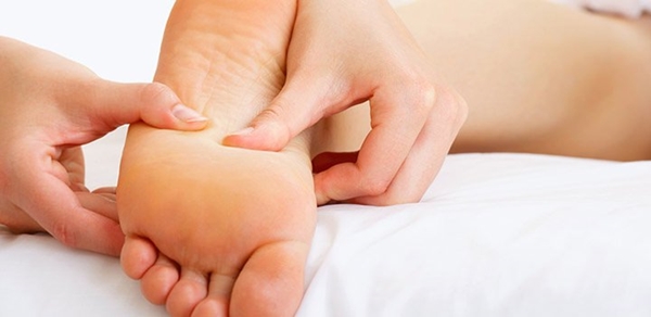 Foto - Ayağınızda yanma, batma, karıncalanma mı oluyor? İşte nedeni...