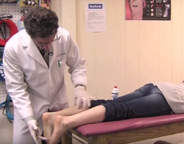 Foto - Ayağınızdaki ağrının sebebi topuk dikeni olabilir!