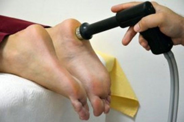 Foto - Ayağınızdaki ağrının sebebi topuk dikeni olabilir!