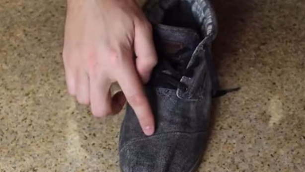 Foto - Ayakkabılarınızı su geçirmez yapmak çok basit!