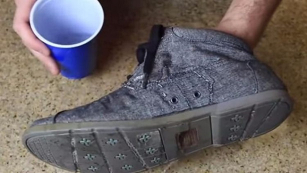 Foto - Ayakkabılarınızı su geçirmez yapmak çok basit!