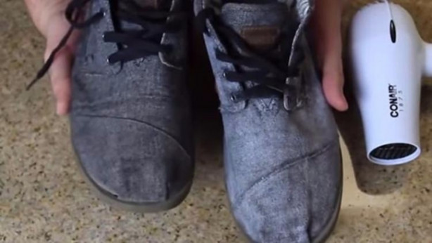 Foto - Ayakkabılarınızı su geçirmez yapmak çok basit!