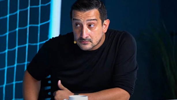 Foto - Ayaklarına sıkmışlardı! Serhat Akın 4 yorumcunun ismini verdi