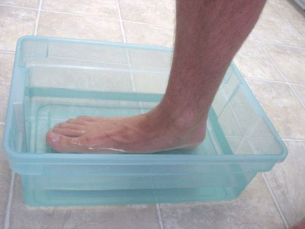 Foto - Ayaklarınızı sıcak suda bekletirseniz...