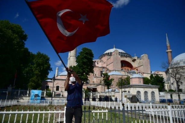 Foto - Ayasofya açıldı, Yunan medyası çıldırdı! Böyle duyurdular