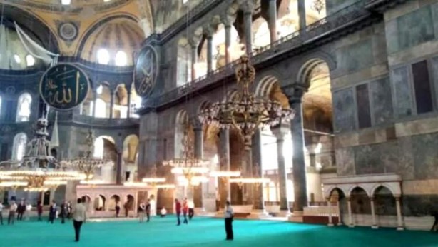 Foto - Ayasofya Camii'nin içerisinden ilk görüntüler paylaşıldı