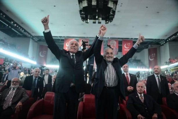 Foto - ‘Ayasofya’ çıkışı gündem olmuştu! İşte tarih tarih Oğuzhan Asiltürk