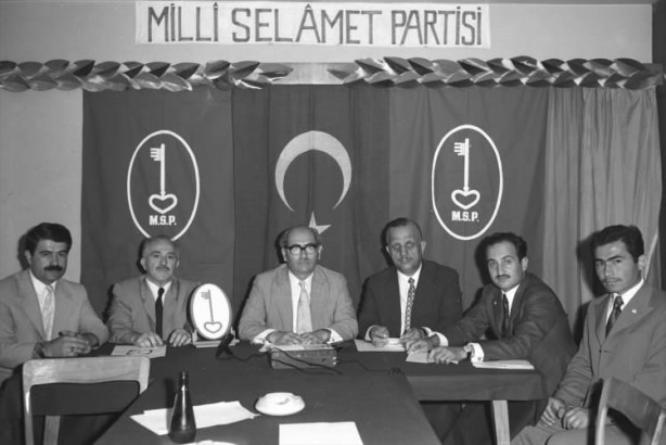 Foto - ‘Ayasofya’ çıkışı gündem olmuştu! İşte tarih tarih Oğuzhan Asiltürk