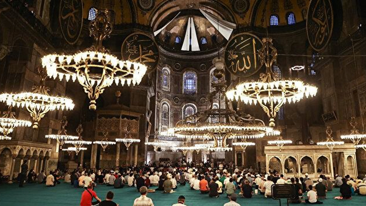 Foto - Ayasofya-i Kebir Camii 40 milyon ziyaretçiyle rekor kırdı 
