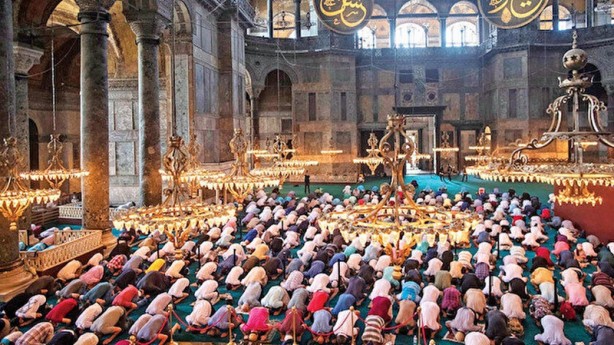 Foto - Ayasofya'da bir ilk! Cumayı Filistinli Bakan kıldıracak