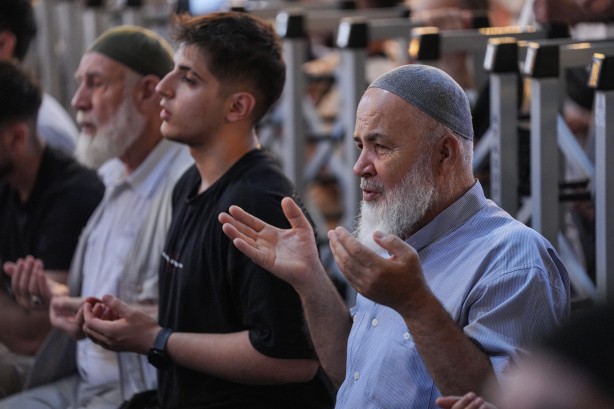 Foto - Ayasofya'da Haniye için gıyabi cenaze namazı