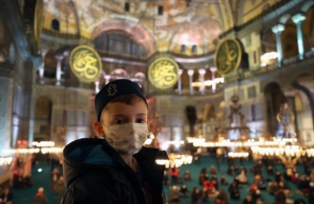 Foto - Ayasofya'da Miraç gecesi idrak edildi