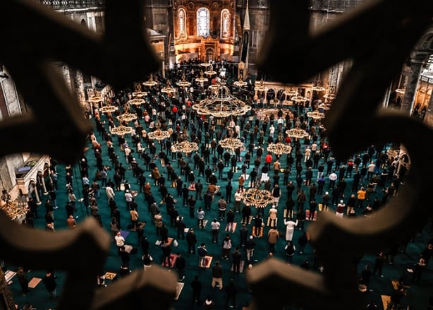Foto - Ayasofya'da Ramazan-ı Şerif'in ilk cuması eda edildi
