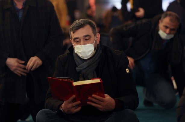 Foto - Ayasofya'da yıllar sonra Regaip Kandili çoşkusu