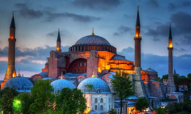 Ayasofya-ı Kebir Camii Şerifi'nde bakım çalışması