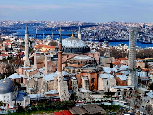Ayasofya’ya bir de buradan bakın! Hiç bu açıdan görmediniz
