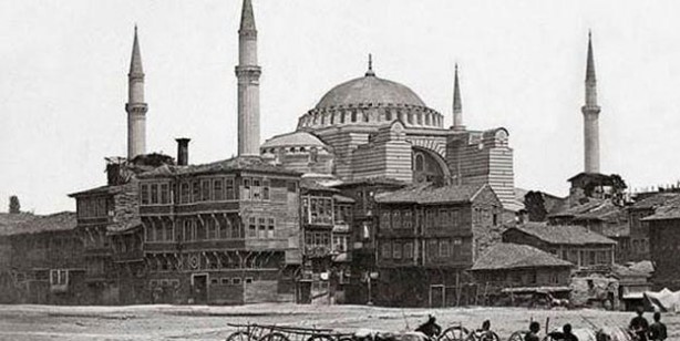 Foto - Ayasofya’yı kim yaptı? Ayasofya ne zaman yapıldı?