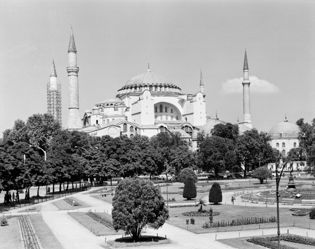 Foto - Ayasofya'yı yapan mimarbaşının 7 yıl ortadan kaybolma hikayesi herkesi şok edecek! Kaçmasaydı eğer...