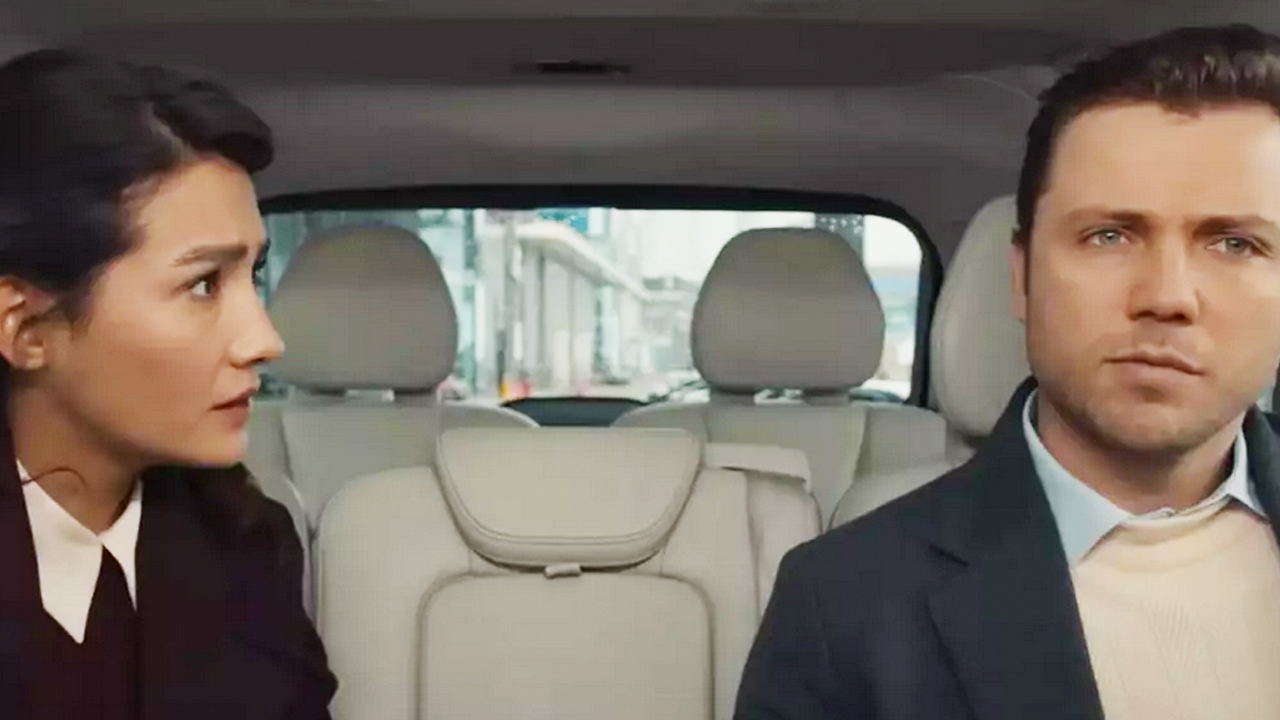 Aybüke Pusat Teşkilat'tan giderken yanına takılanlar da oldu! Ülke düşmanları teker teker...