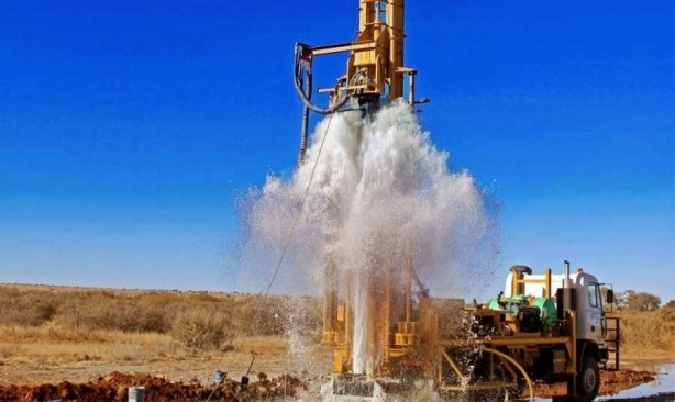 Foto - Ayder Yaylası'nda tarihi keşif! Yerin altından bir anda fışkırmaya başladı, dakikada 1200 litre çıkıyor